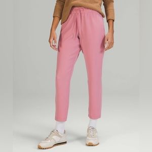 NWT Lululemon On the Fly Mid-Rise Pant Woven Pink Taupe